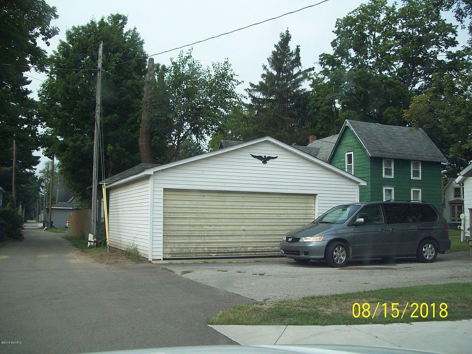 2nd image of 103 Michigan Ave