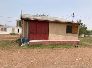 393 E Hunt Rd, Huachuca City, AZ 85616