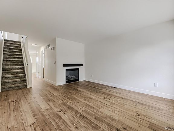 4th image of 2025 Oakcrest Circle #2H