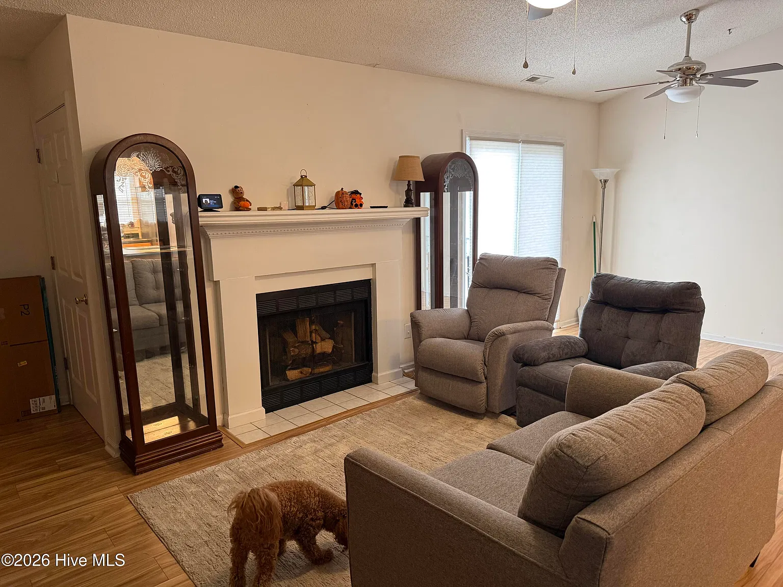 3 bed, 2.0 bath, $1,800 — Photo 3