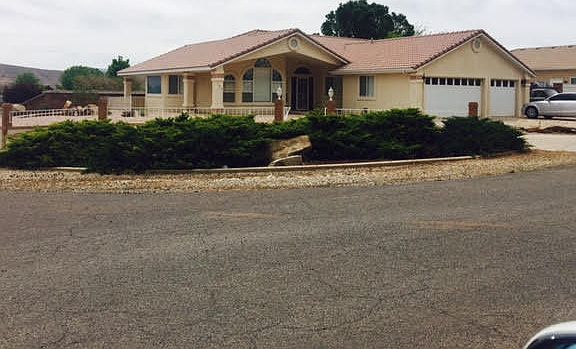 2nd image of 757 W Escalante Dr