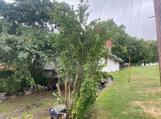 400 Miller Rd, West Mifflin, PA 15122