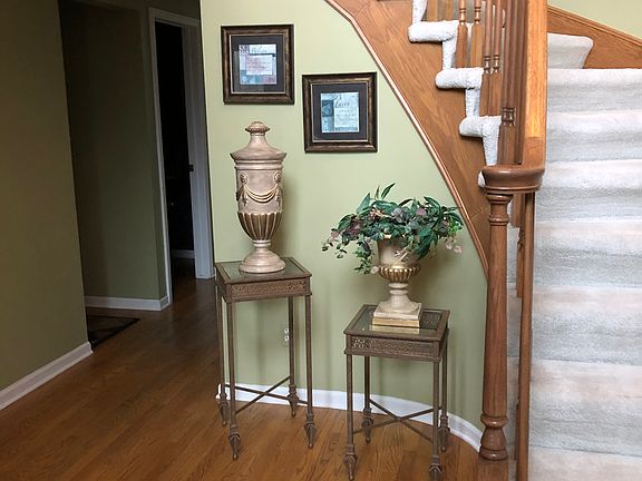 2 story open foyer