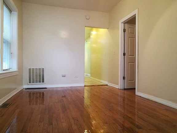 3rd image of 1418 N Latrobe Ave #1