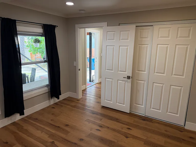2221 Tacoma Ave #A — Photo 9