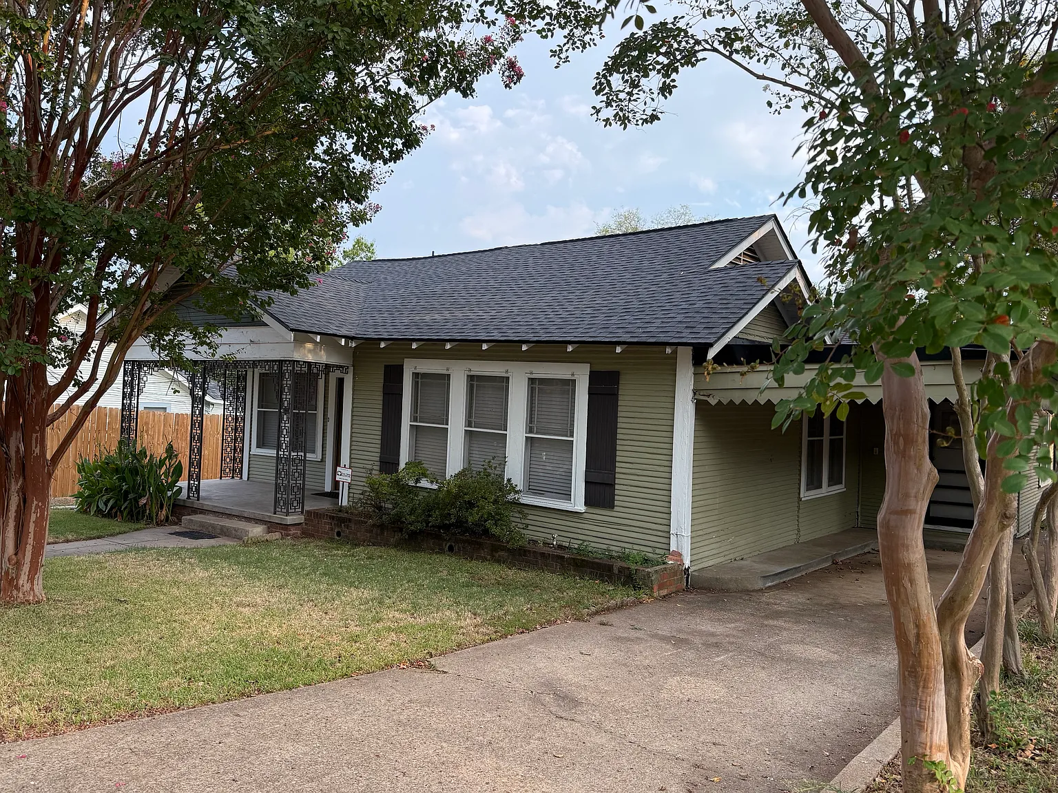 2 bed, 1700 sqft, $1,749 — Photo 2