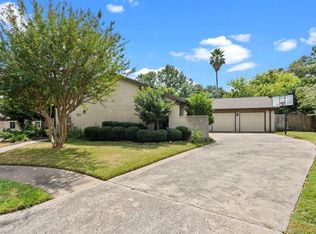 8515 Braesdale Ln, Houston, TX 77071
