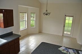 4th image of 3713 SE 35th Ct