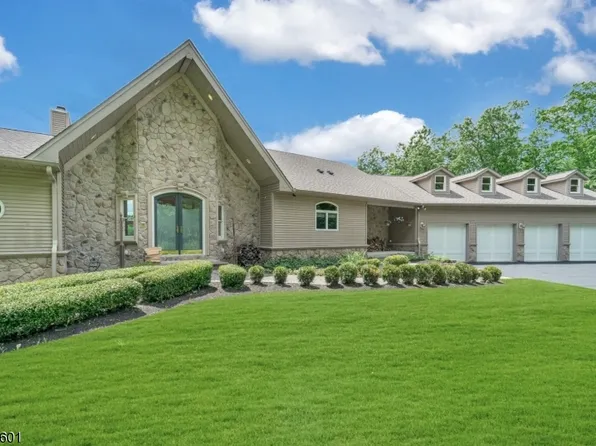 66 Skytop Rd, Andover Twp., NJ 07860