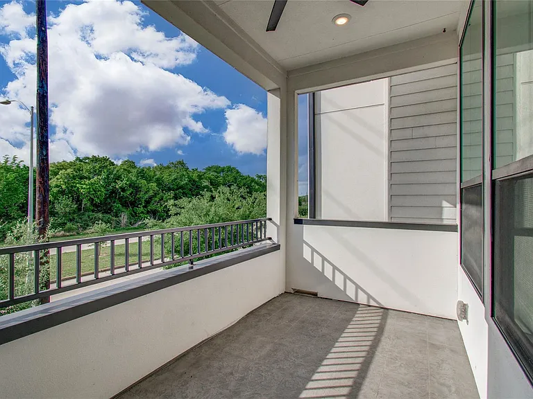 2818 Grand Fountains Dr #B — Photo 16