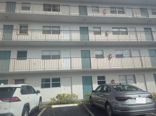 4311 Crystal Lake Dr APT 219, Pompano Beach, FL 33064