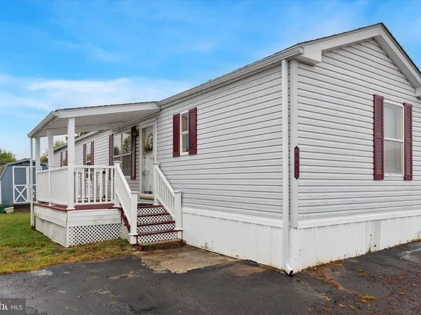 869 Buttonwood Ave, Spring City, PA 19475