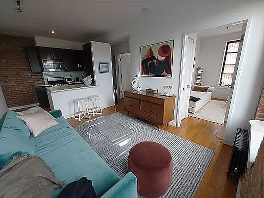 1st image of 259 E Broadway #5B