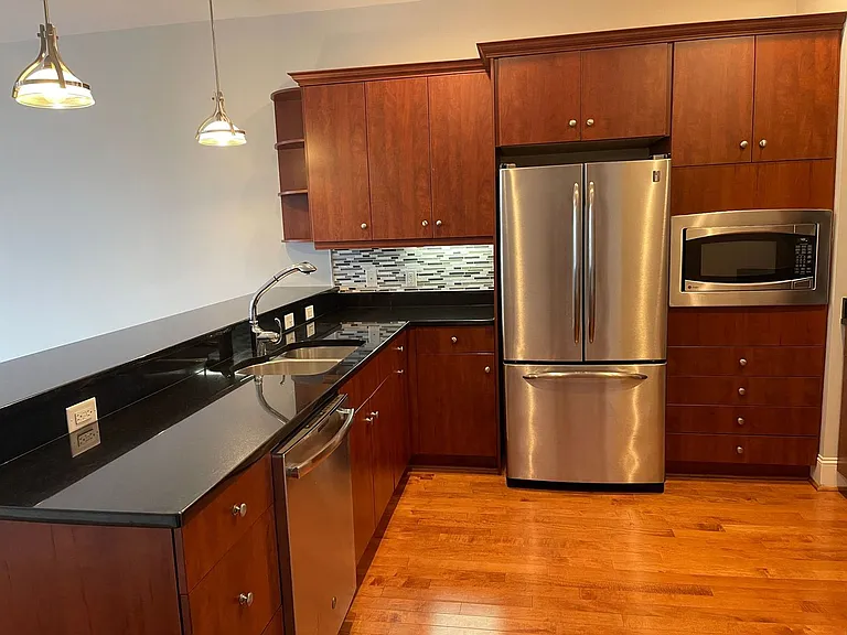 400 W North St #634 — Photo 13