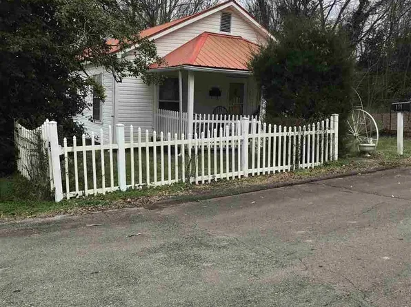 101 Kilgore St, Athens, TN 37303
