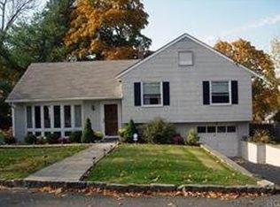 11 Tyler Pl, White Plains, NY 10603