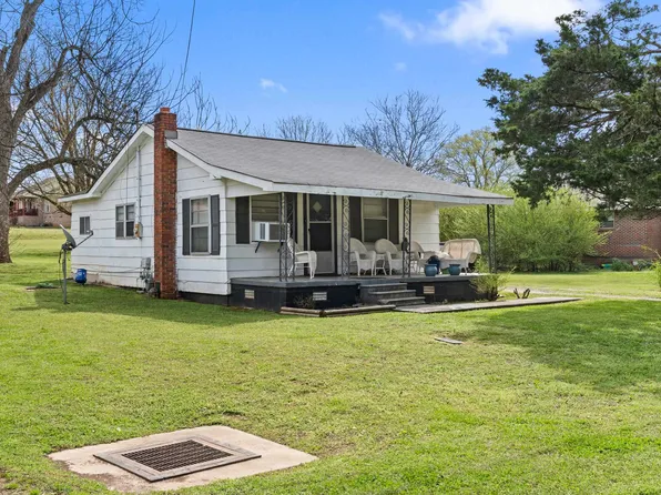 91 Pinhook Rd, Moulton, AL 35650