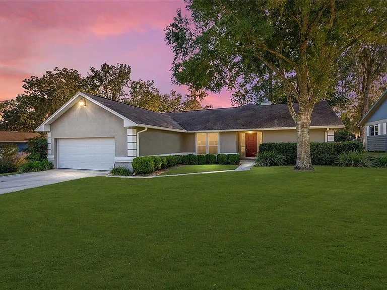 8120 NW 48th Ln — Photo 67