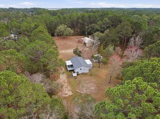 137 Dickson Bay Rd, Panacea, FL 32346