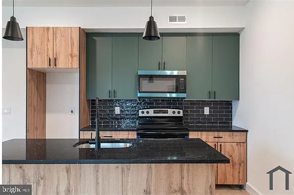 4181 Mantua Ave — Photo 1