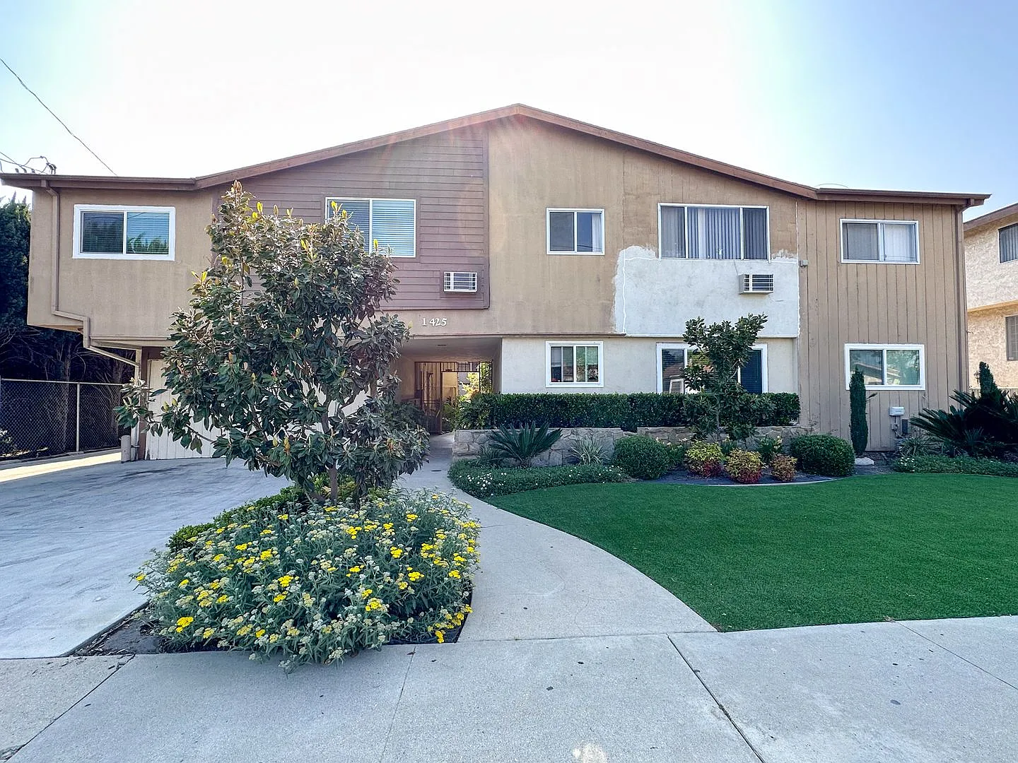 1425 S. Marguerita Avenue — Photo 2