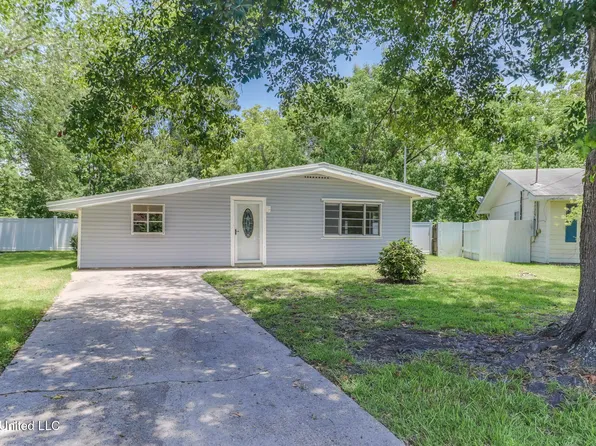 311 Teringo Cir, Ocean Springs, MS 39564