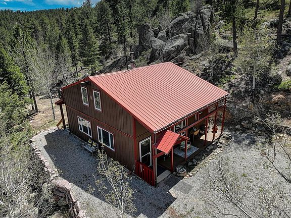 2nd image of 760 Hickory Dr
