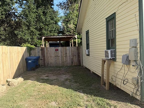 3rd image of 509 Brook Ave
