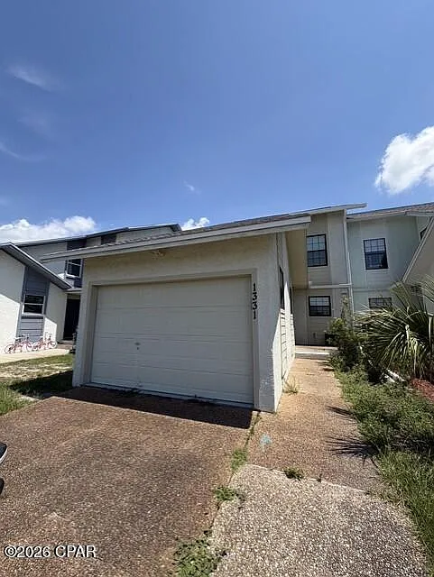 1331 Capri Dr