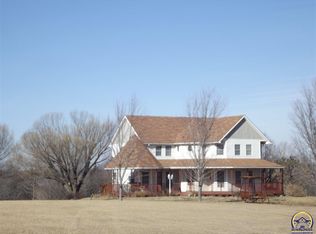 11871 S Auburn Rd, Carbondale, KS 66414