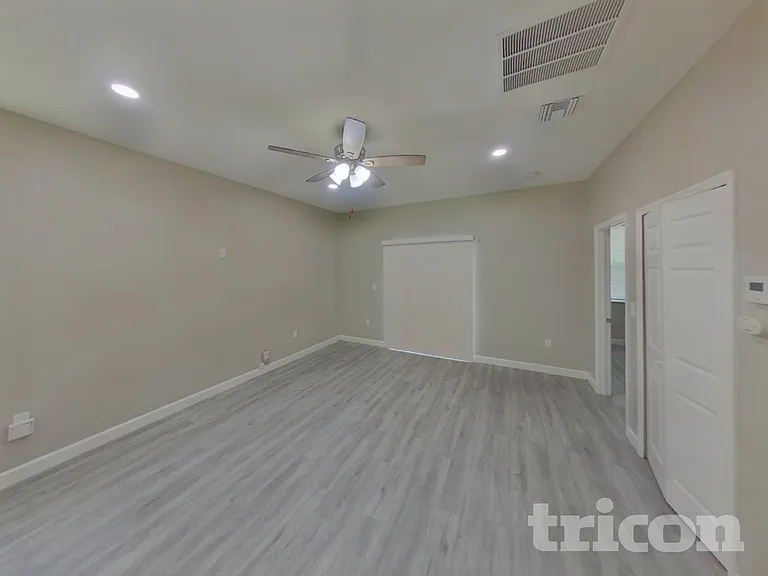 509 E Lake Ave — Photo 3