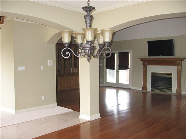 2nd image of 122 Grand Chase Dr