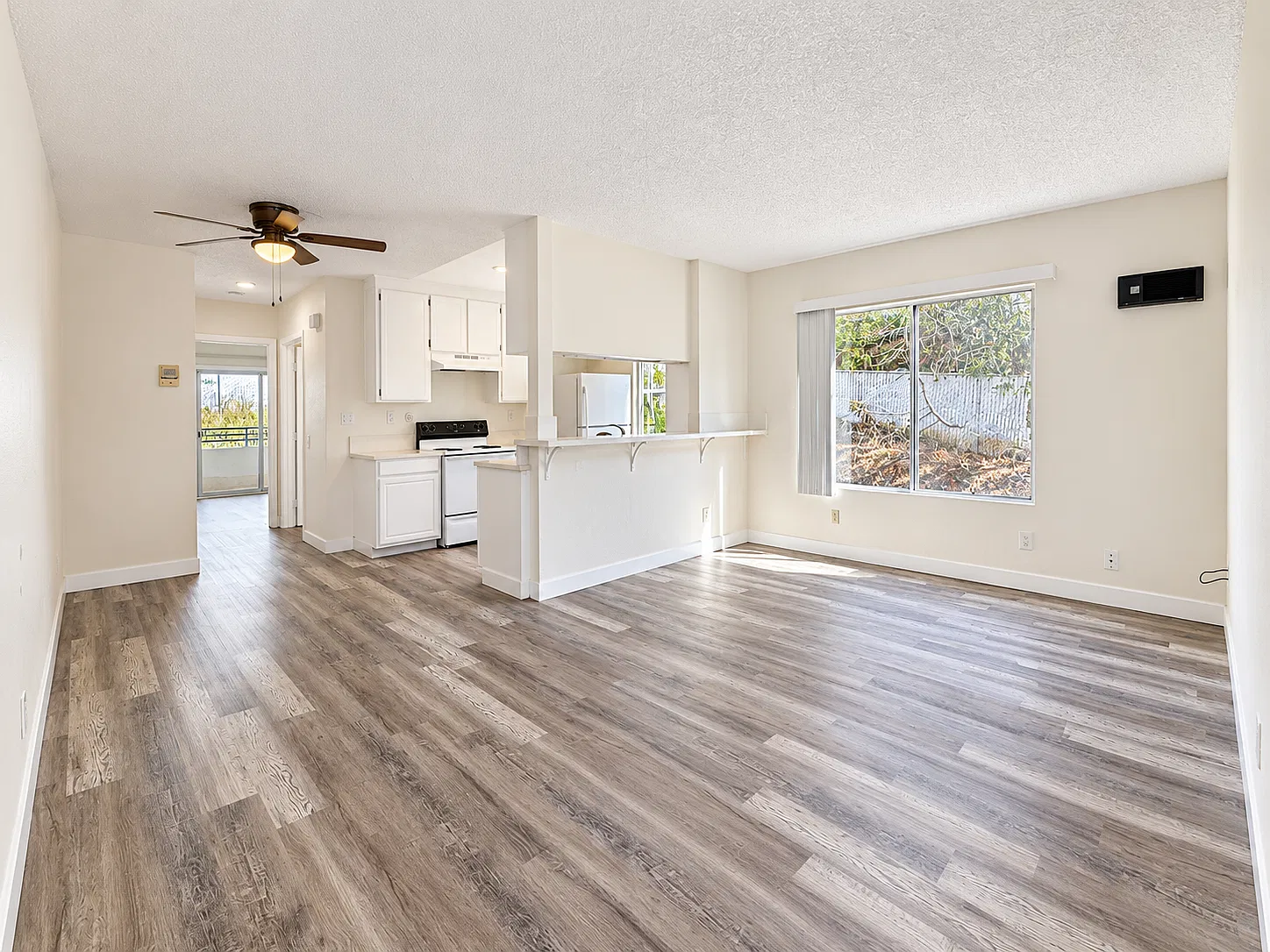1 bed, 650 sqft, $1,900 — Photo 1
