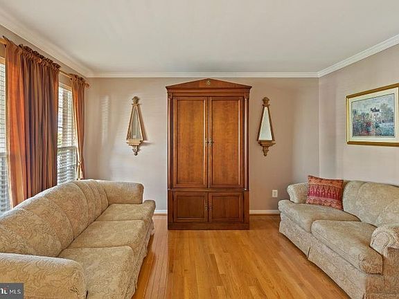5th image of 17656 Marsh Harbor Ln