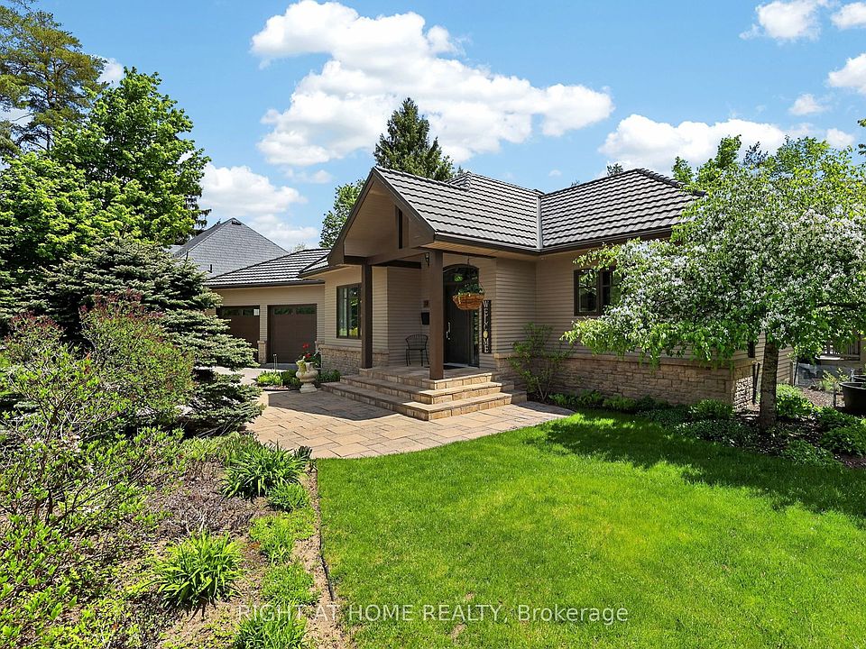 1st image of 13 Alpine Way