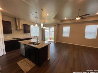 3512 Donald Dr, Seguin, TX 78155