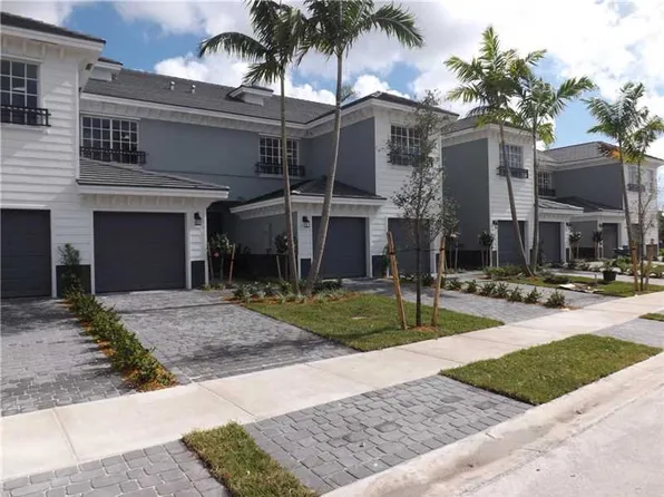 3424 NW 13th St, Lauderhill, FL 33311