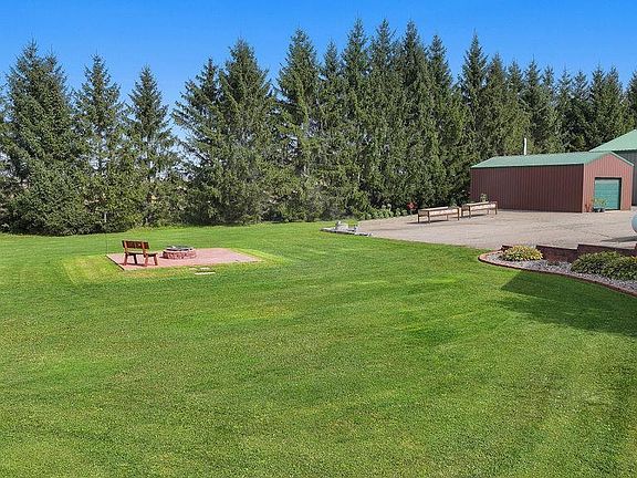 5th image of 222848 COUNTY ROAD E