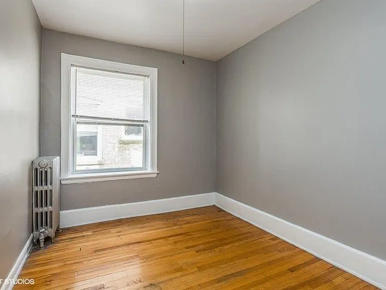 3935 W Diversey — Photo 9