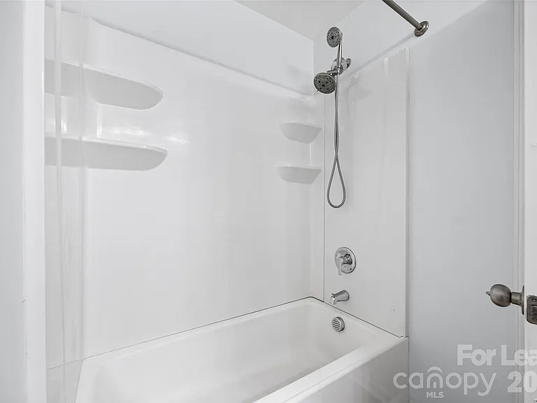9612 Brackenview Ct — Photo 23