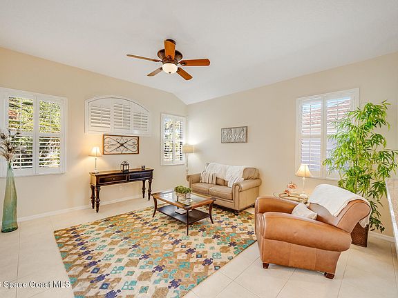 5th image of 1325 Shoreline Cir