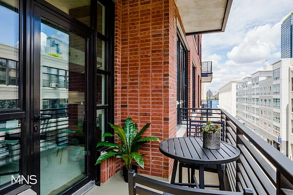 Sold by MNS | media 21