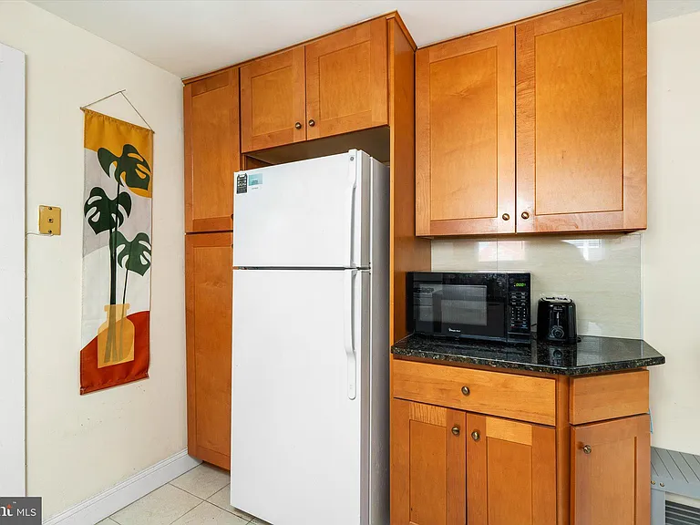 96 Linden Ln #1 — Photo 13
