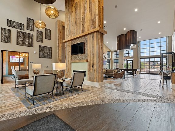 Complimentary cable & Wi-Fi available in amenity areas