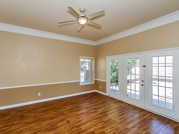 4th image of 24680 Lincoln Ave