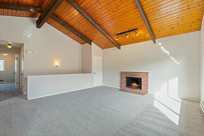 2 bed, 2.0 bath, 1020 sqft, $2,750 — Photo 2