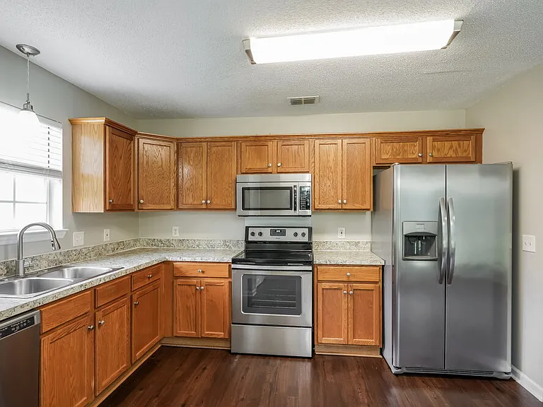 6620 Shadyview Dr — Photo 7