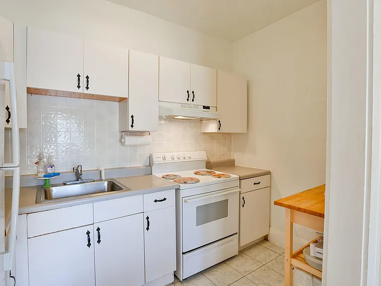 2922 W Bay View Ave #4 — Photo 7