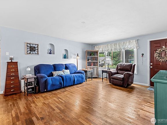 4th image of 4905 21st Avenue SE