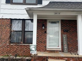 39770 Manor Dr, Harrison Township, MI 48045